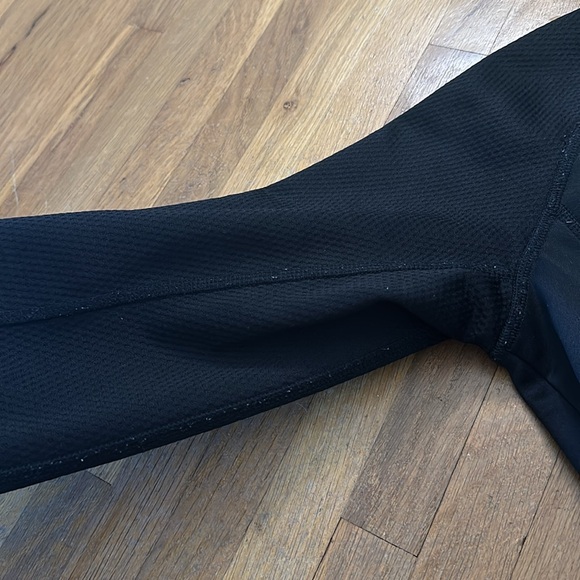 North Face | Women’s black fitted zip up jacket - Picture 13 of 16